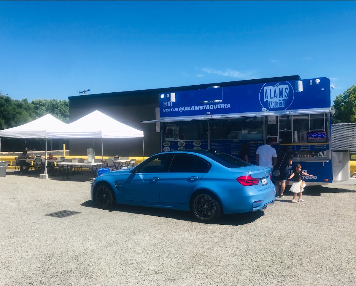 Rubis Taqueria